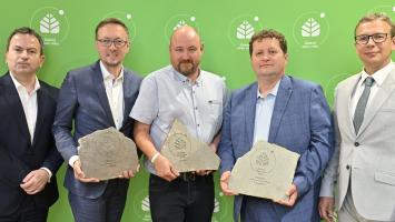 zelena_obec Cropped.jpg